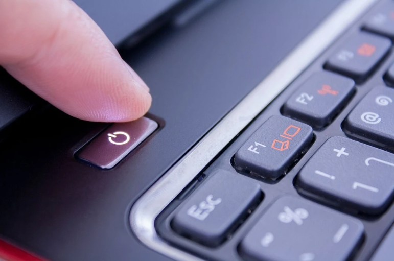 Thân chú chữa bách lỗi cho đồ công nghệ